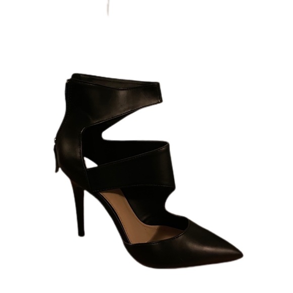 Zara Shoes - Black heels